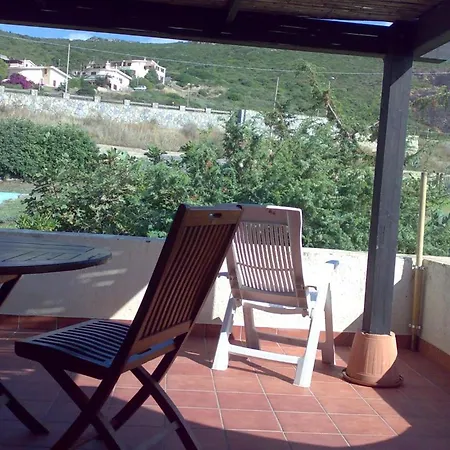 In Waterfront In Bosa Porto Alabe * Трезнурагес